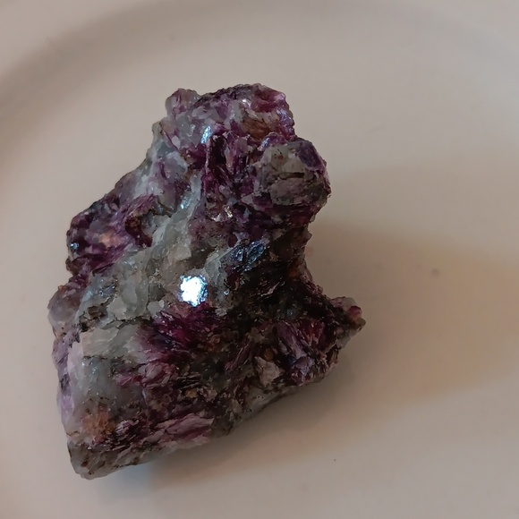 Natural Raw Lepidolite - Picture 5 of 7